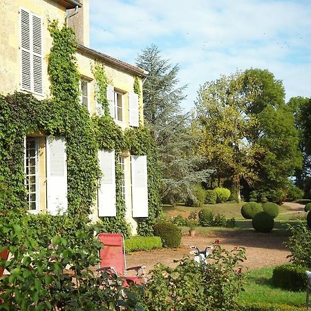 Gentilhommiere De Lurcy Le Bourg Bed & Breakfast Exterior photo